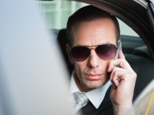 Защита чести, достоинства и деловой репутации — дуэль компроматов